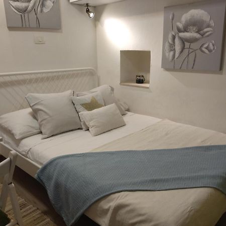 Tiny Studio In City Center Stone House Split Eksteriør bilde